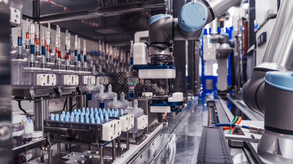Robotics transforming cell therapy with 74% cost reduction | Deeptech ...